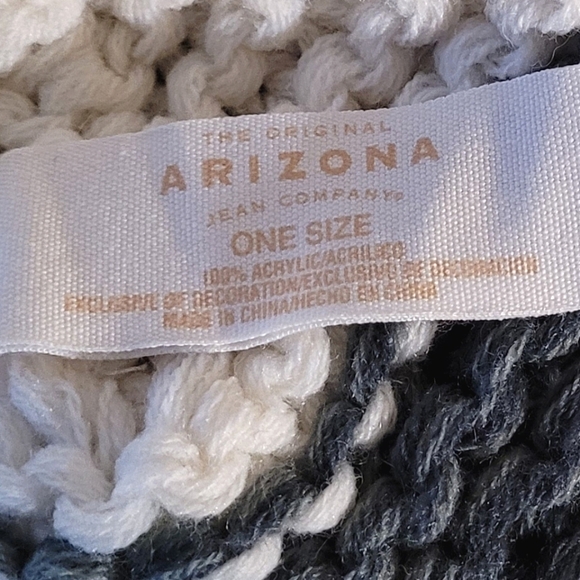 Knit hat - Picture 4 of 4